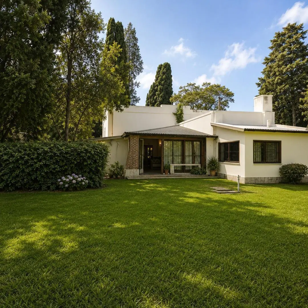 Casona en venta en Monteagudo centro Florencio Varela 5