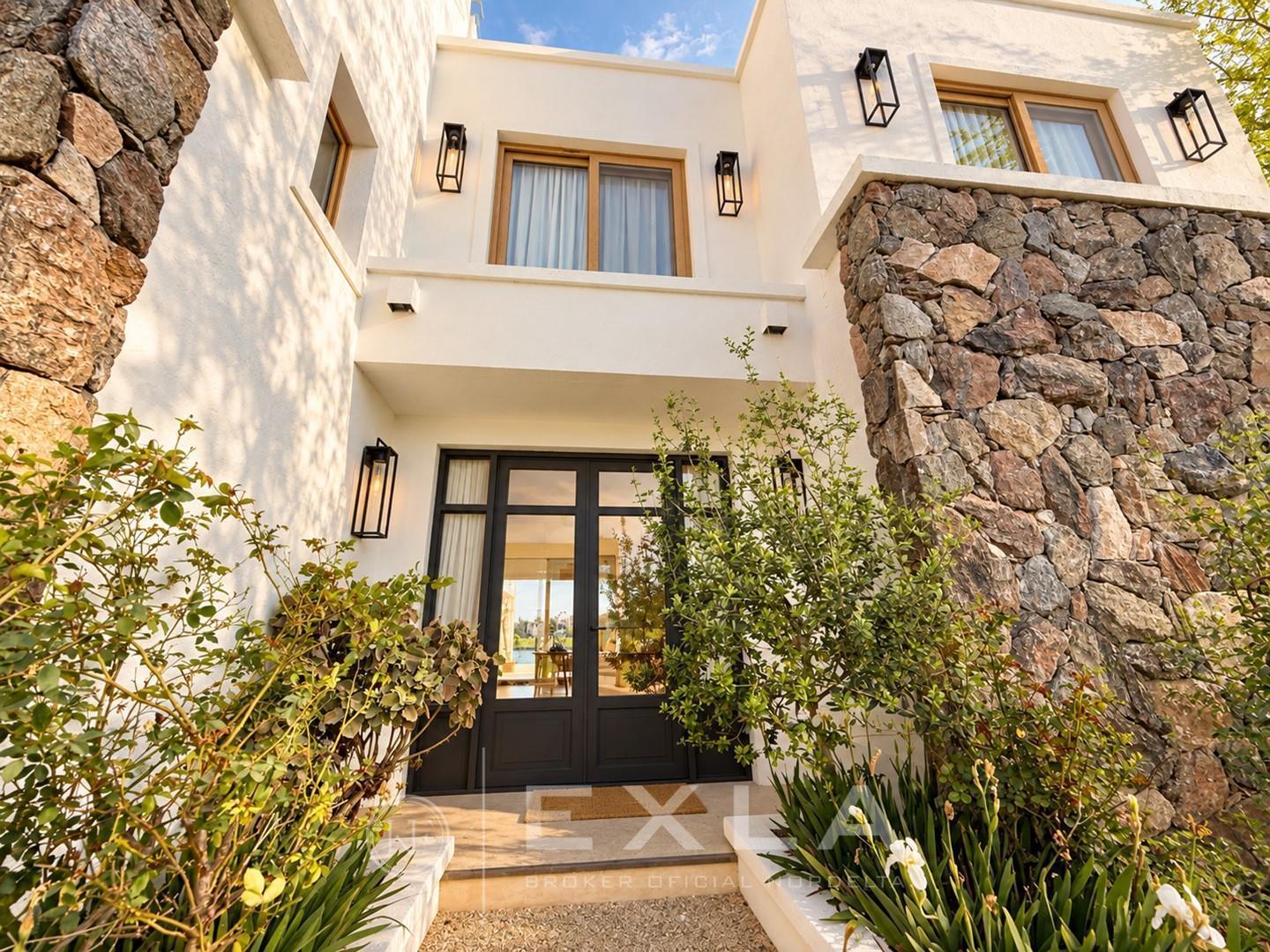 Foto de Casa en Venta en Carpinchos, Nordelta, Tigre, imagen 1