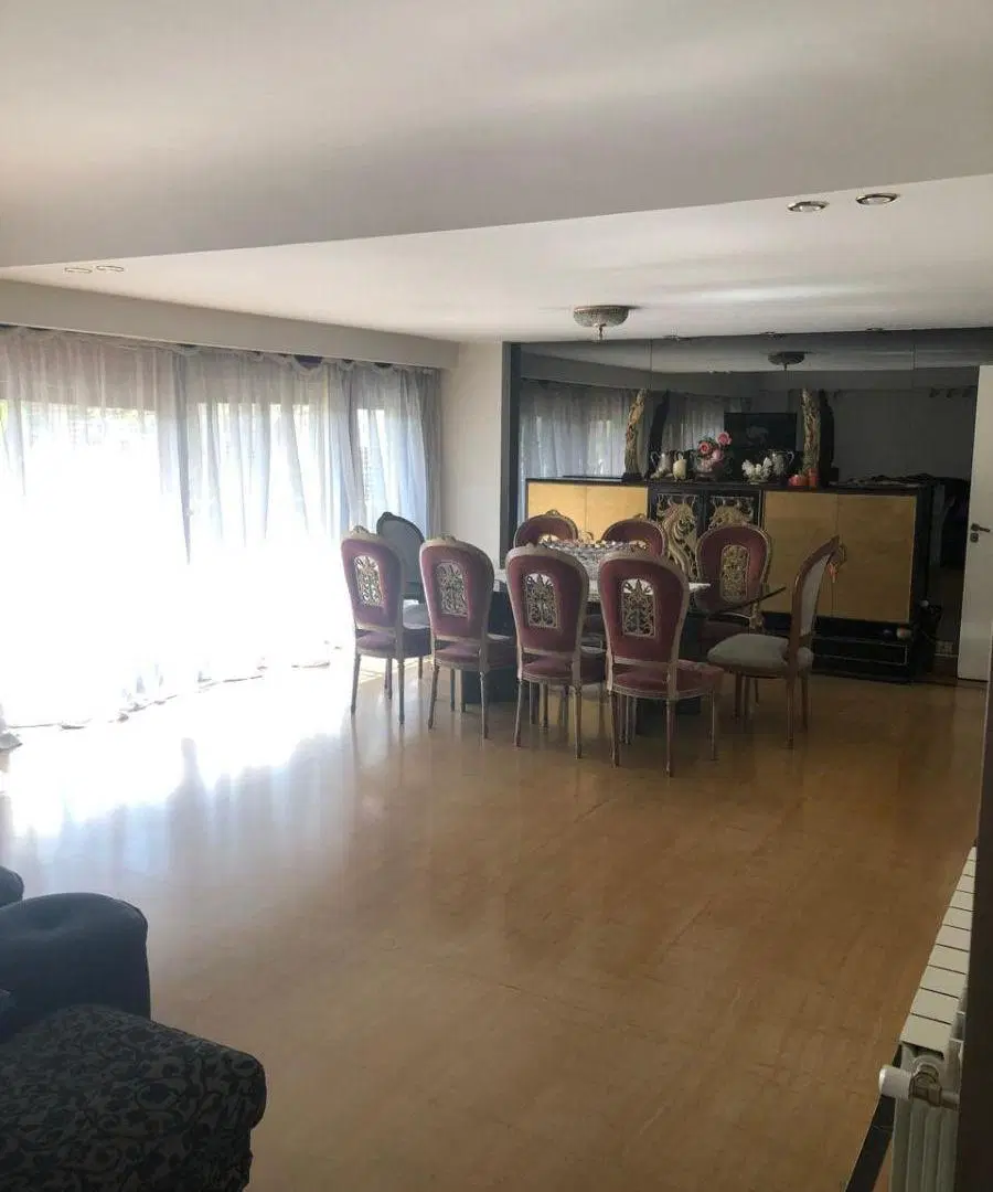 Departamento 4 amb. C/ dep. 210m² 1