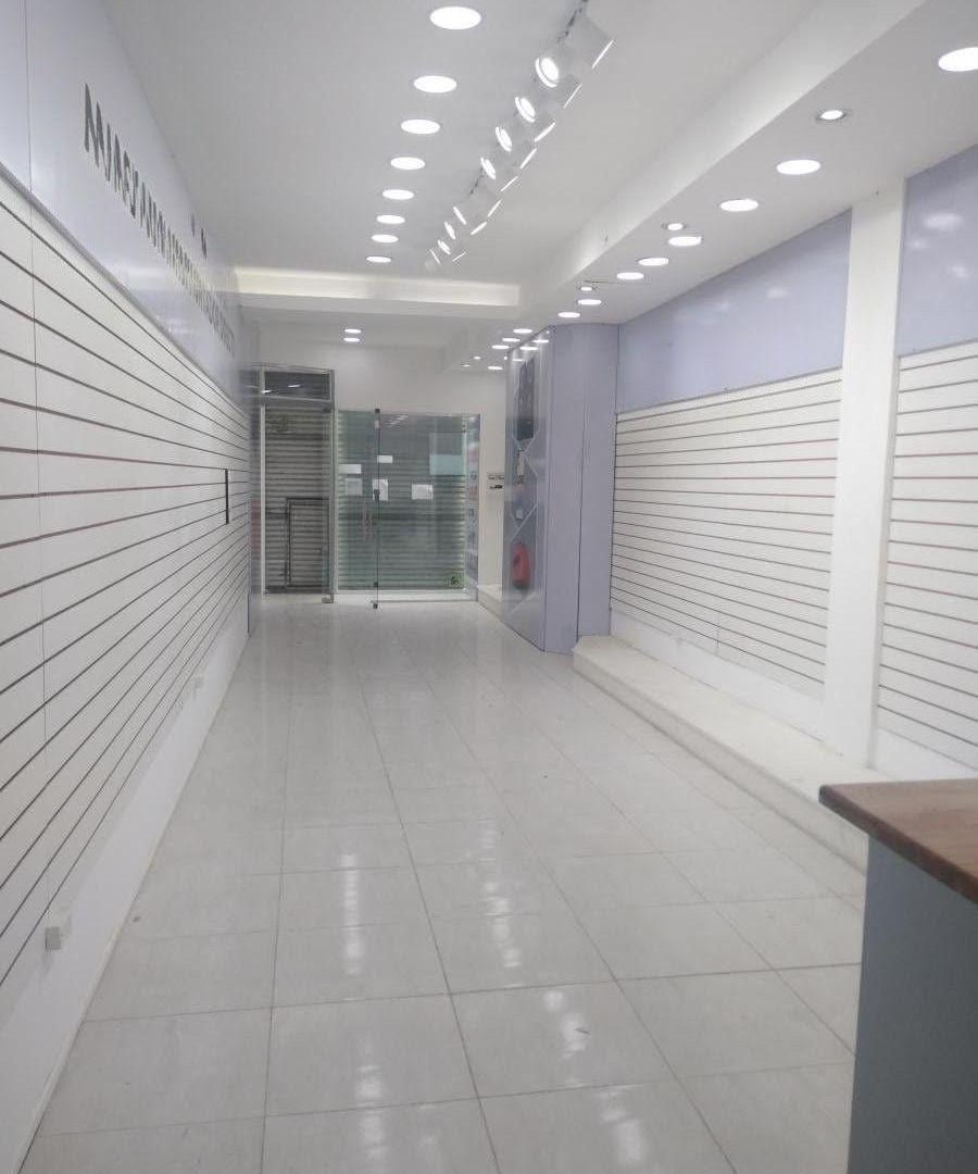 Foto de Corrientes y Pasteur excelente local. 360m², imagen 2