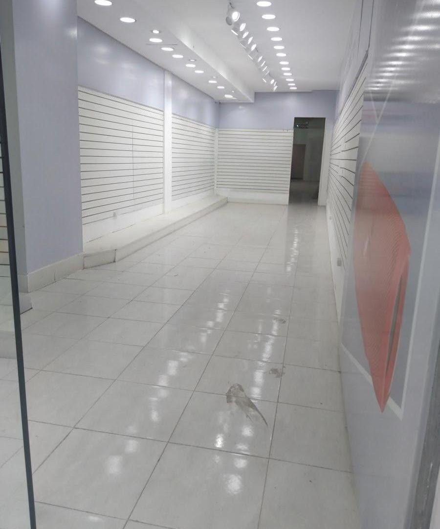 Foto de Corrientes y Pasteur excelente local. 360m², imagen 1