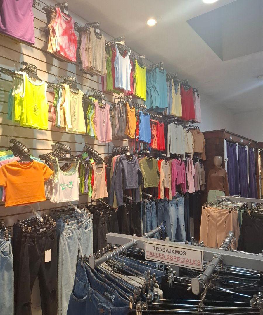 Foto de Corrientes y Larrea 150m2, imagen 2