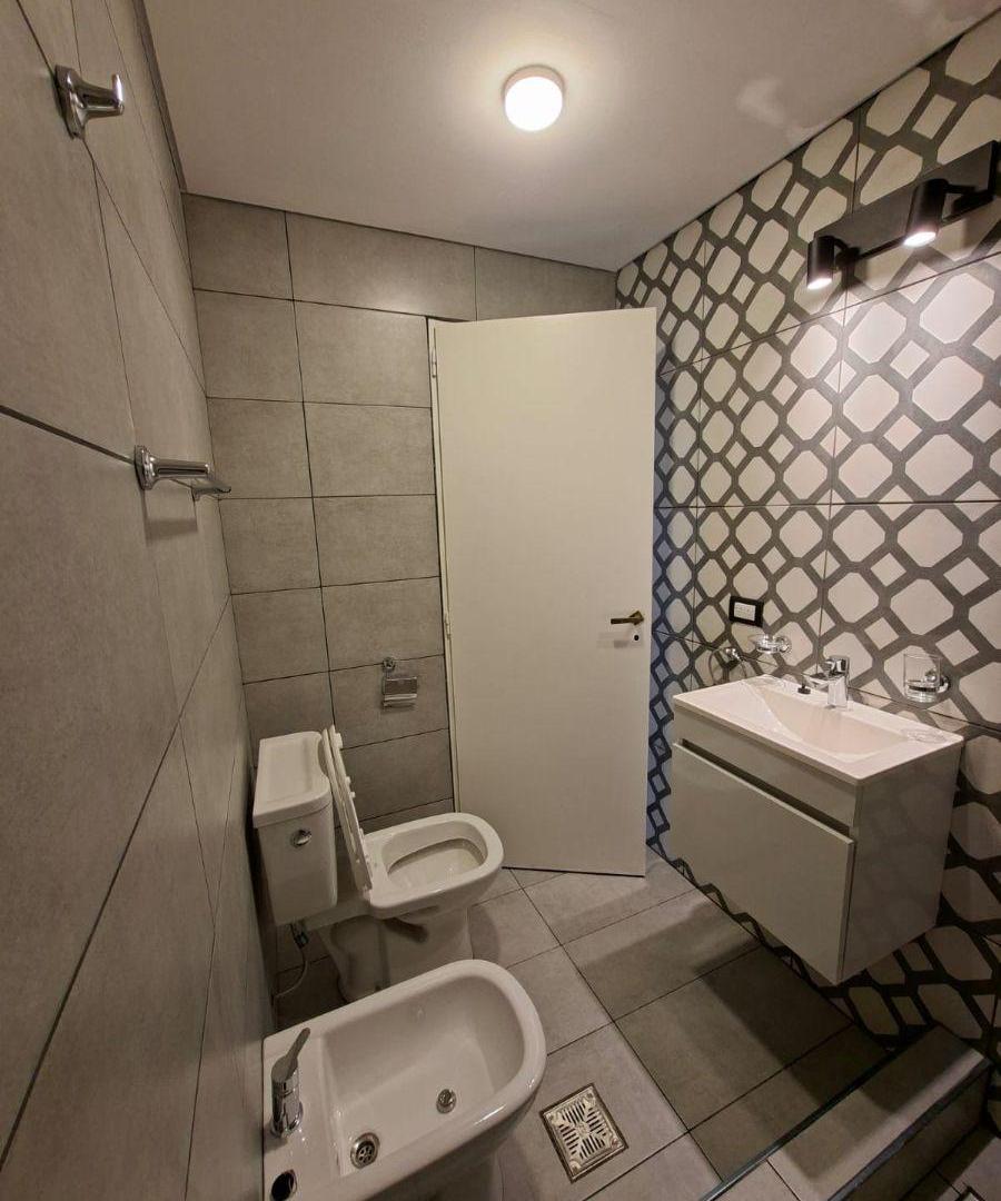 Foto de Departamento en alquiler calle 7 y 41 La Plata, imagen 1
