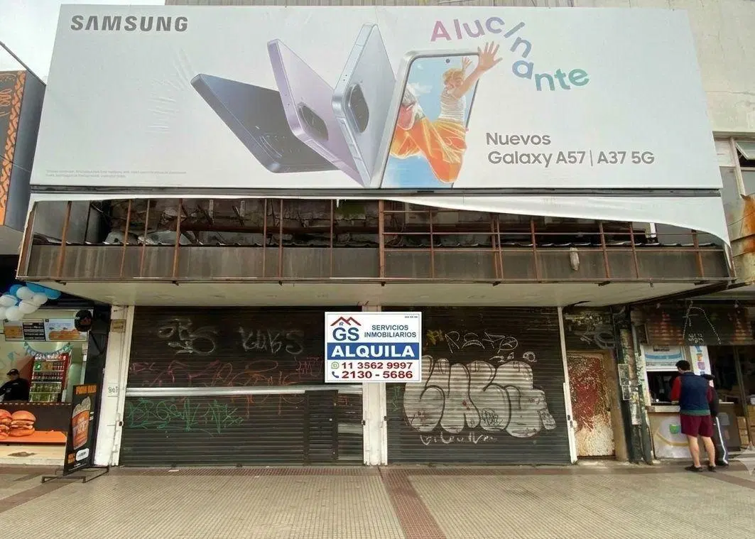 Local . | Luro Av. al 6100 2