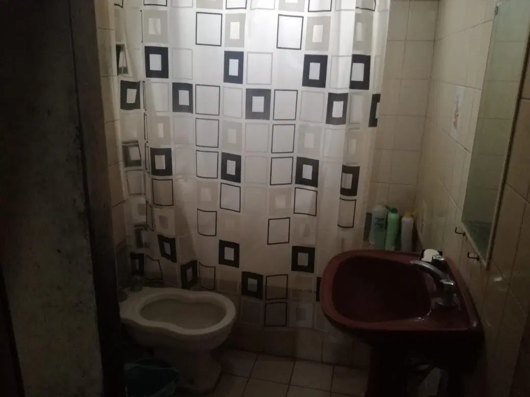 Casa 4 ambientes. | Lacar al 6300 5