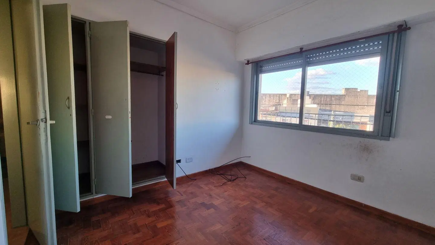 Departamento 3 ambientes. | AV. DE MAYO al 2300 8