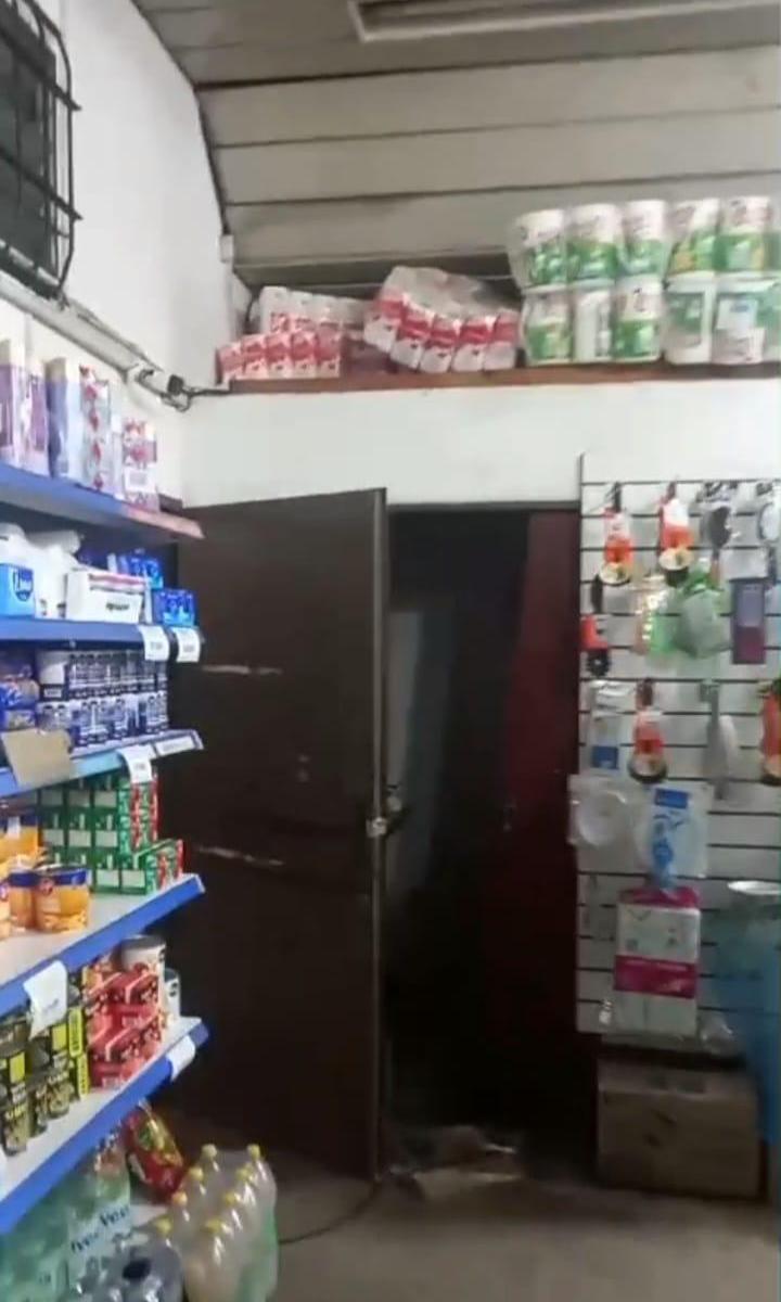 Venta-Local-Amplios destinos-Calle 505 e/18 y 19-Manuel B.Gonnet