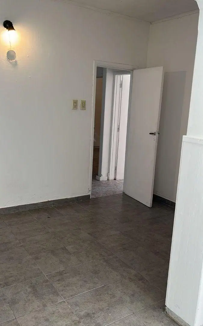 Venta- CASA 501 e/ 16 y 17- MANUEL B. GONNET 5