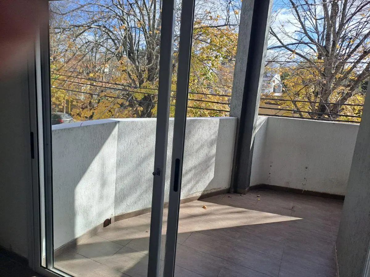 ALQUILER, Gonnet, 502 y 15. Depto 1er Piso, 1
