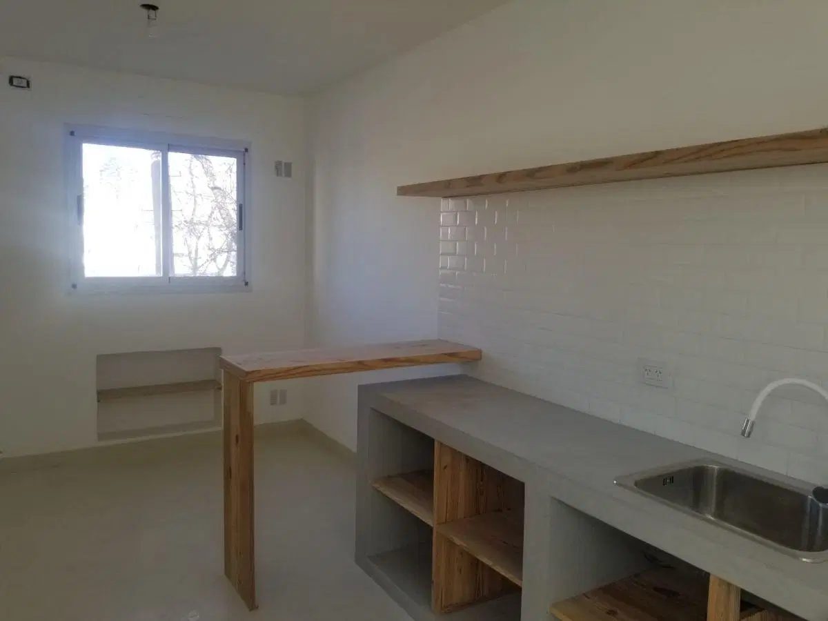 VENTA-Calle 1 y 37. Departamento c/terraza propia 1