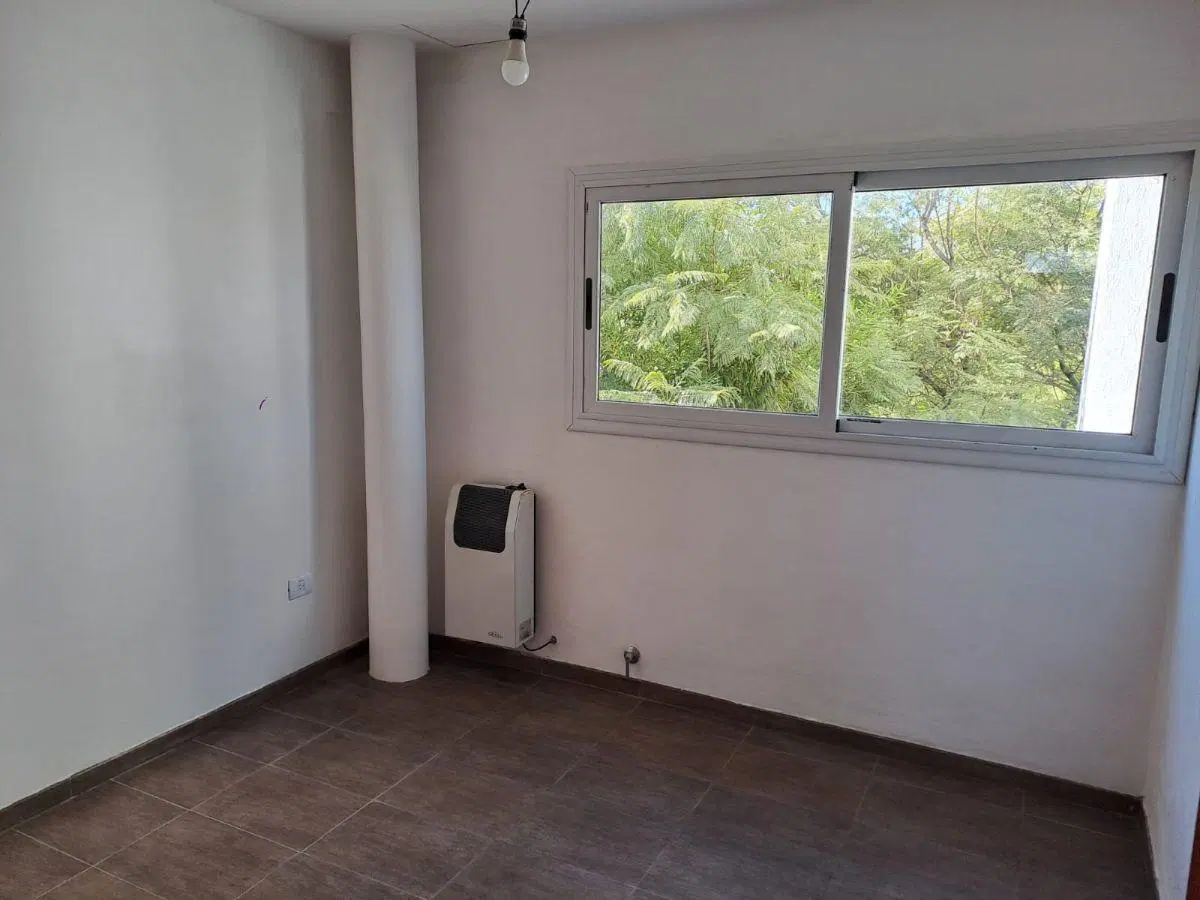 ALQUILER, Gonnet, 502 y 15. Depto 2do Piso 4