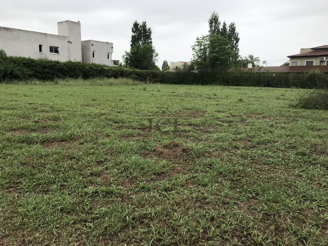 Foto de VENTA TERRENO B° PRIVADO LOS OLMOS, imagen 4