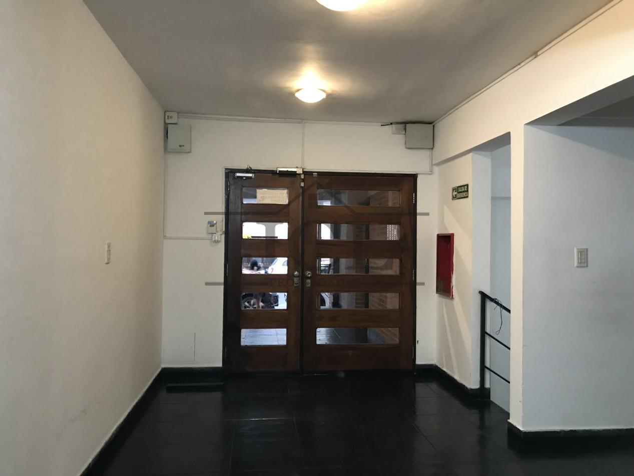 Foto de VENTA DEPARTAMENTO JURAMENTO AL 400, imagen 2