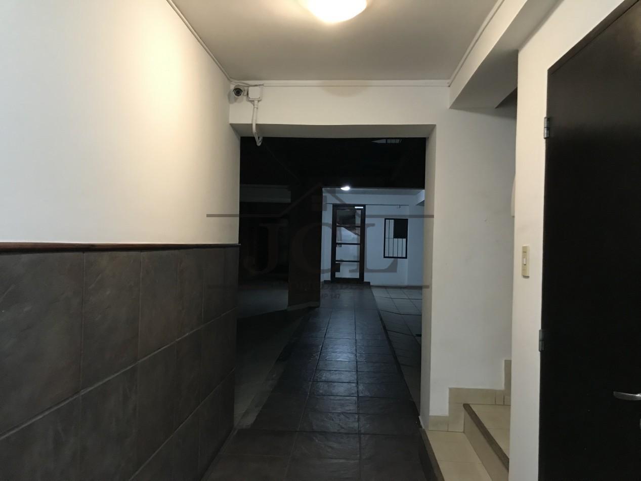 Foto de VENTA DEPARTAMENTO AMEGHINO AL 200, imagen 2