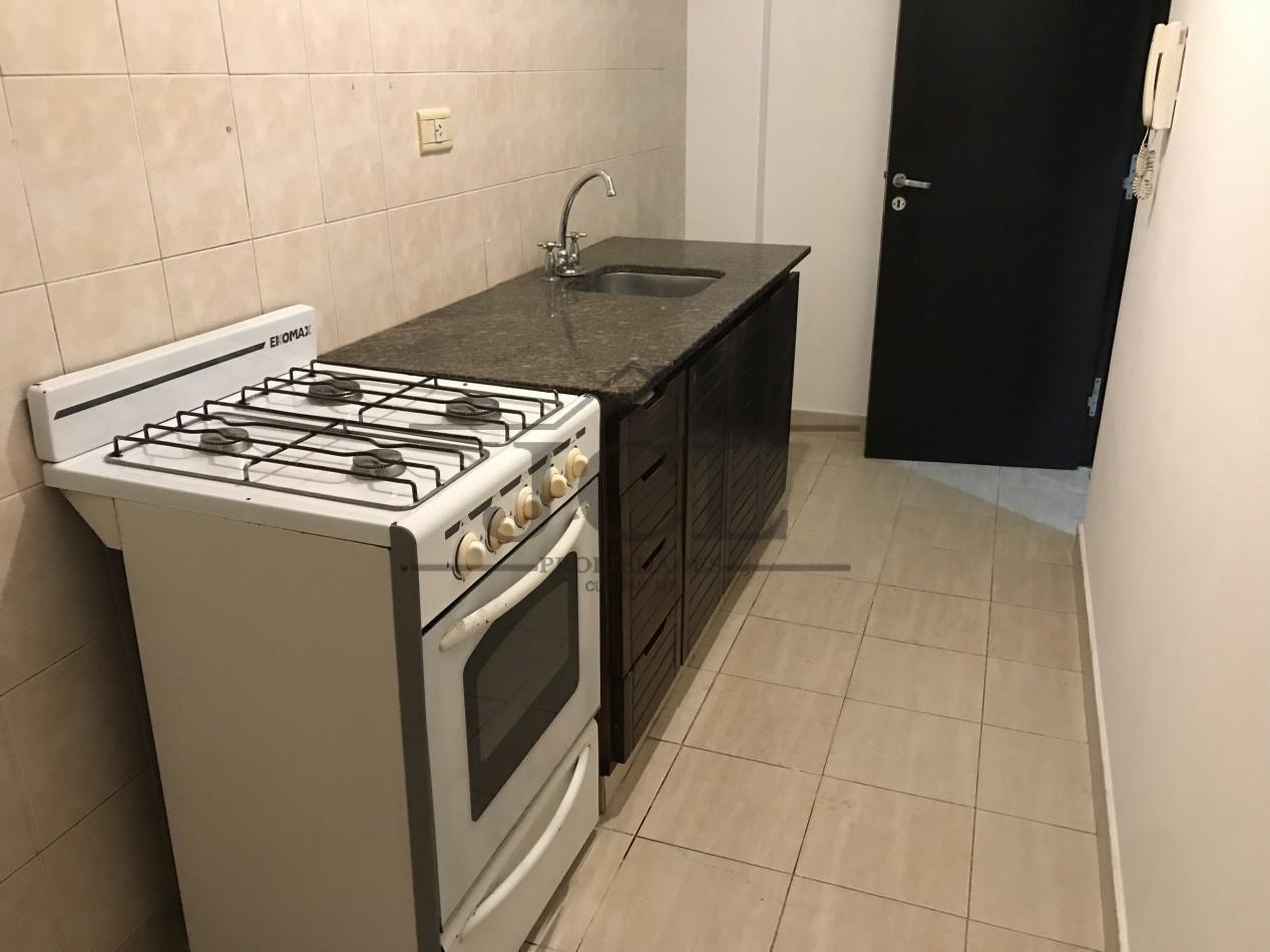 Foto de VENTA DEPARTAMENTO AMEGHINO AL 200, imagen 3