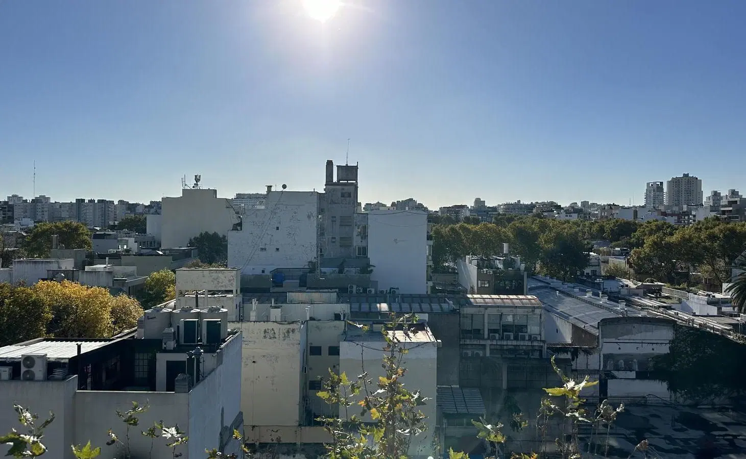 Departamento con Terraza piso alto. 3