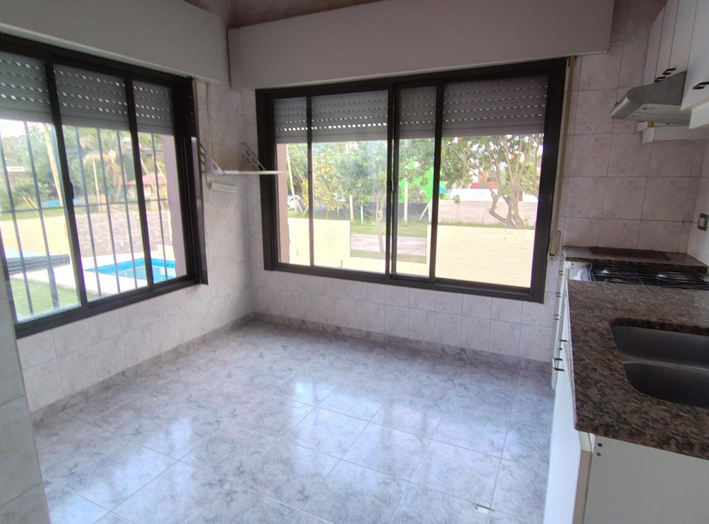 Foto de ALQUILER PARTICULAR CASA QUINTA VILLA DEL PLATA, imagen 2
