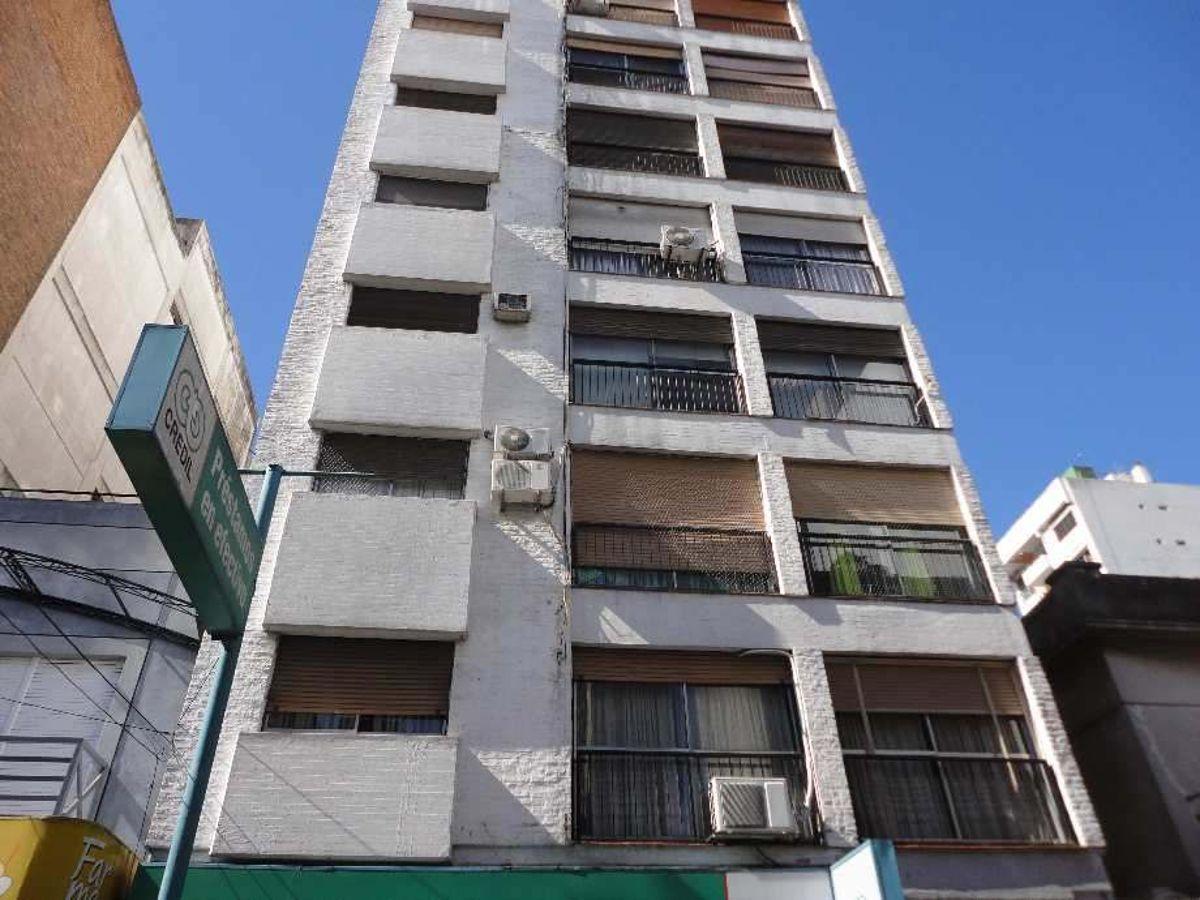 Departamento en venta de 3 ambientes Quilmes Centro