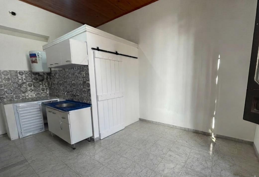 Foto de DEPARTAMENTO MONOAMBIENTE EN ALQUILER EN JOSÉ MARMÓL, imagen 3