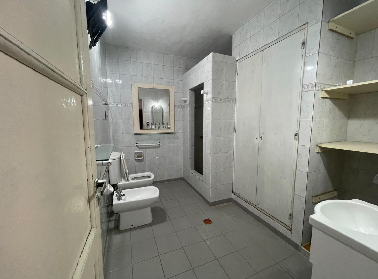 Foto de DEPARTAMENTO PH EN ALQUILER EN JOSÉ MARMÓL, imagen 2