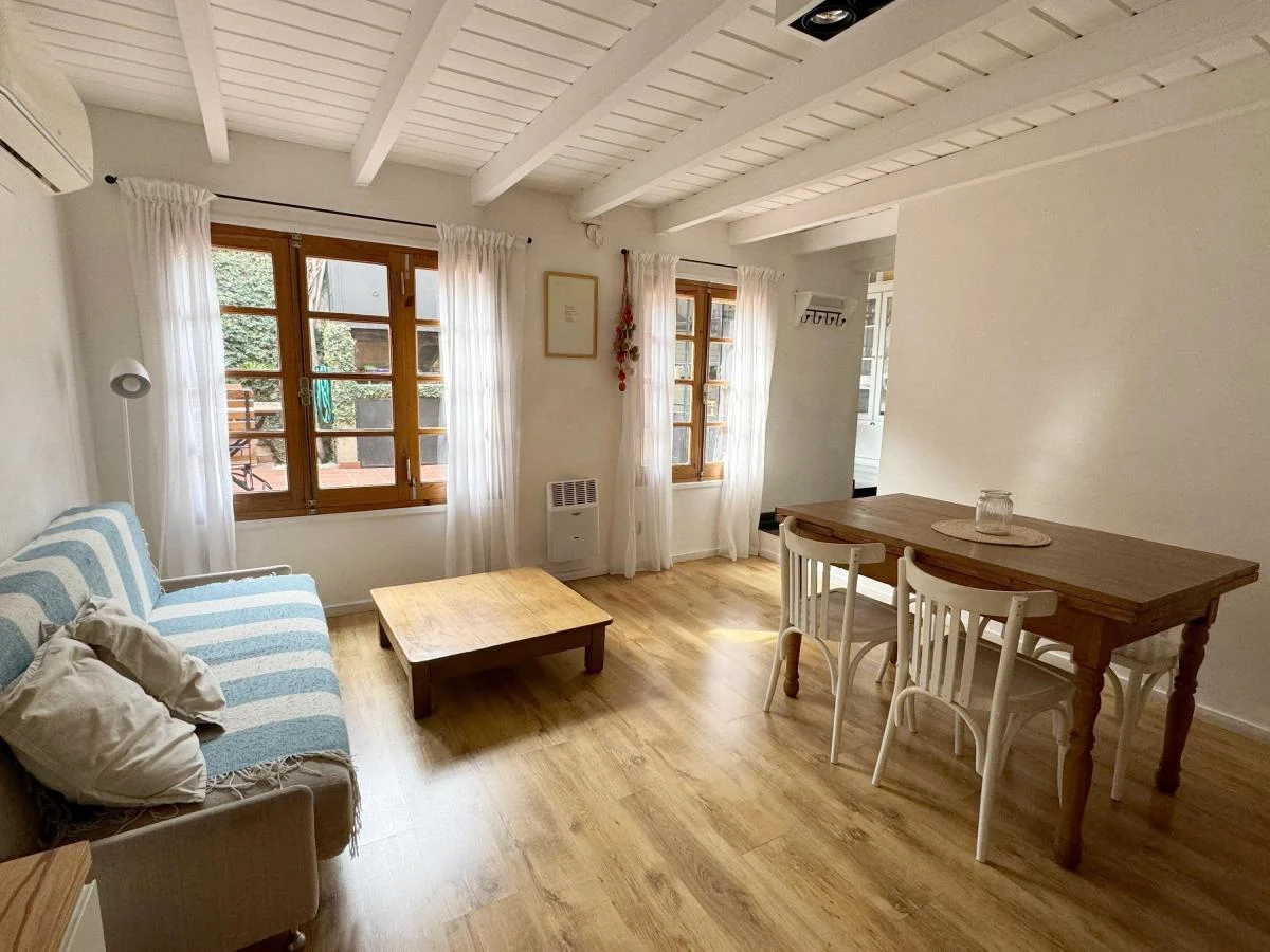 Retasada Casa Pasillo 2 Dorm., Patio y Parrillero 79 m² Exclusivos 3
