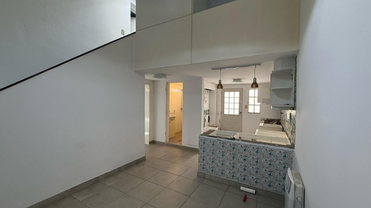 Venta 2 Casas Muy Amplias de 2 Dorm. con Cocheras y Patio en Nansen 686 5
