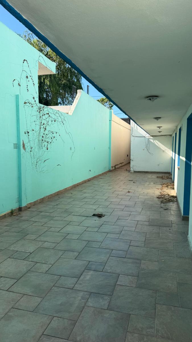 Venta 2 Casas Muy Amplias de 2 Dorm. con Cocheras y Patio en Nansen 686 4