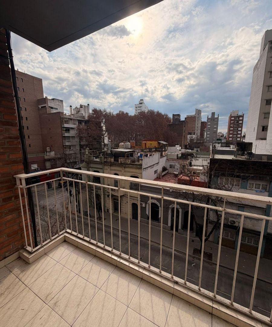 Foto de ALQUILER - DEPARTAMENTO 2 DORMITORIOS AL FRENTE BARRIO LOURDES, imagen 5