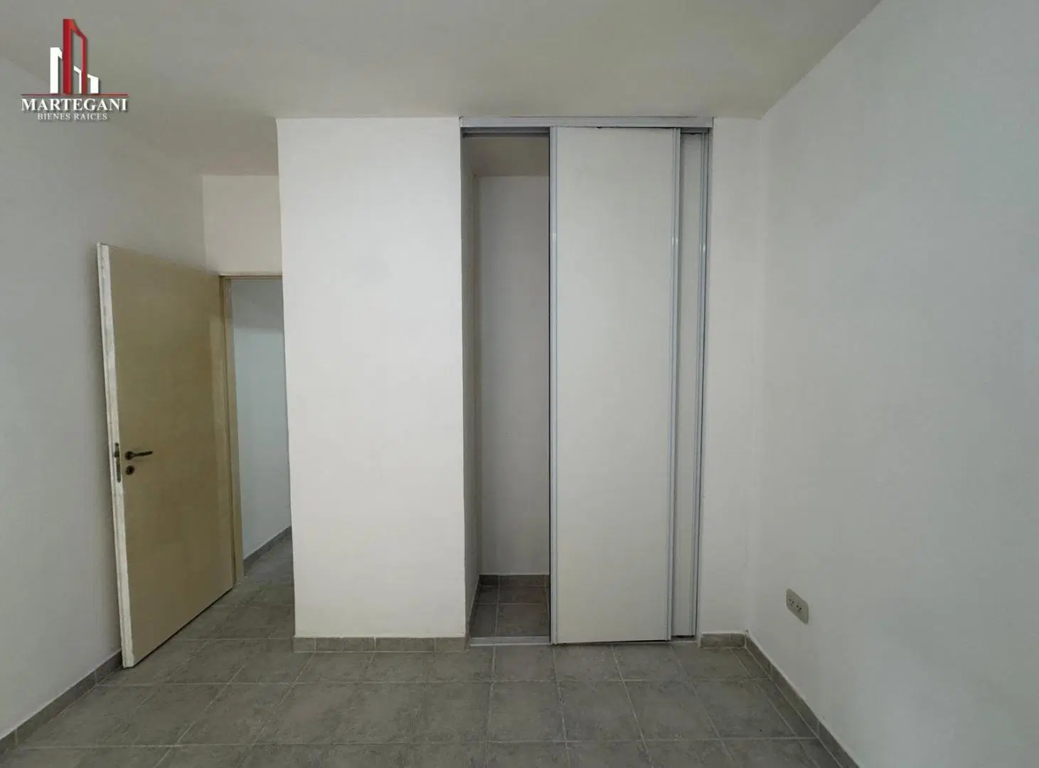 Departamento un dormitorio zona UNNE. 3