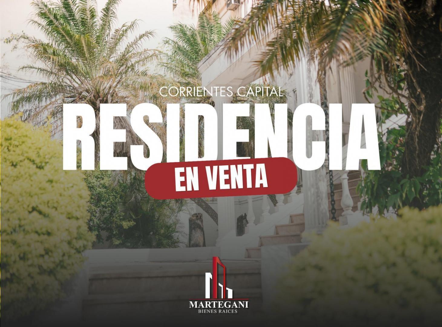 Foto de Venta Imponente Casa 6 Dorm. con Pileta y Jardín, Centro Histórico de, imagen 1
