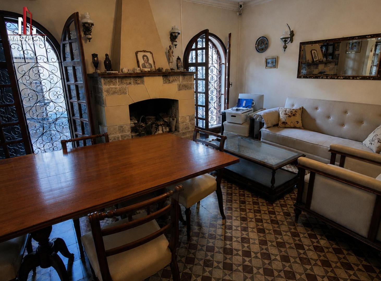 Foto de Casa Centenaria a Refaccionar, 4 Dormitorios, Barrio La Cruz, imagen 5