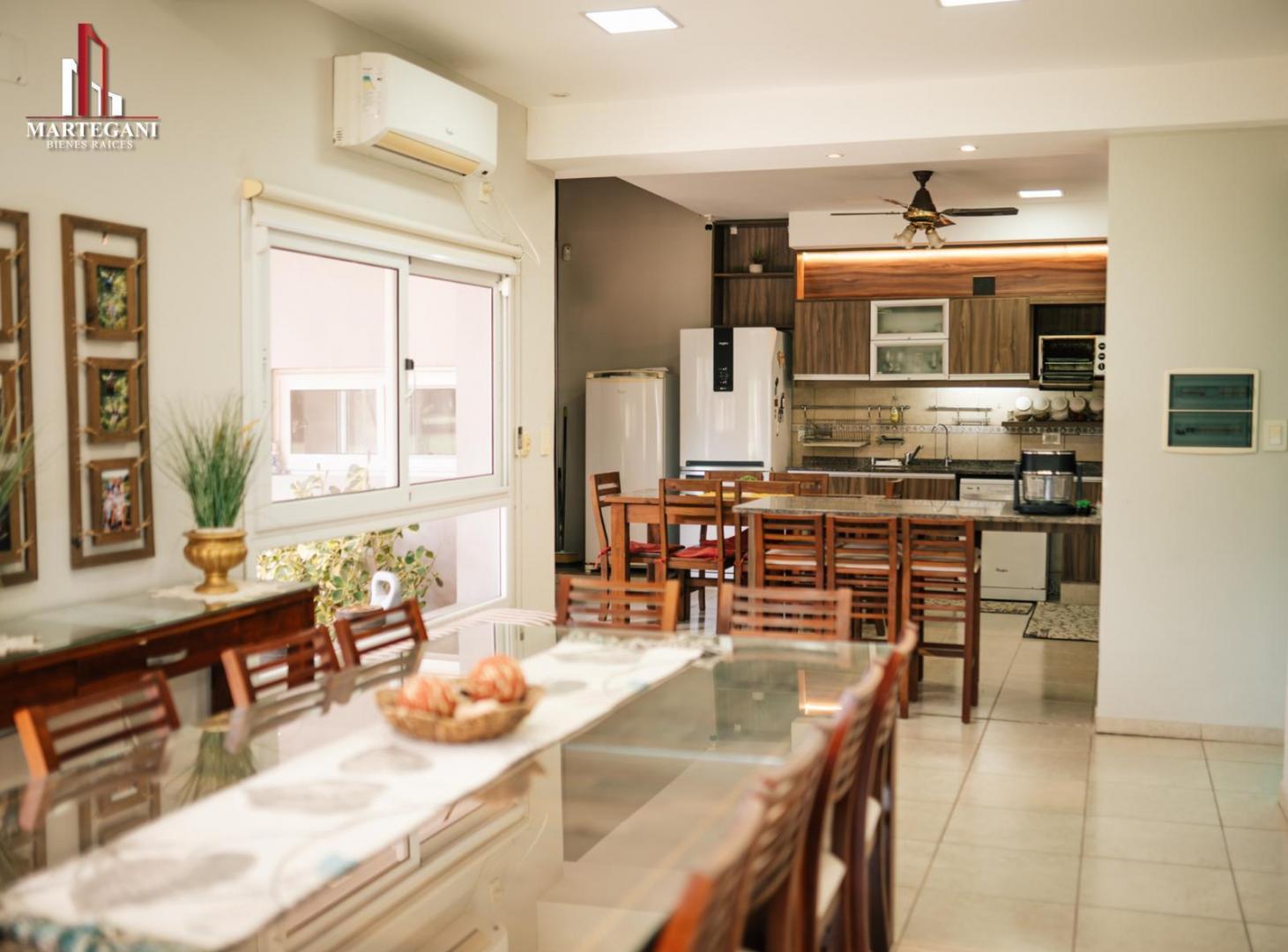 Foto de Exclusiva Casa Amoblada, Vistas Al Golf, 415 M², Golf Club Corrientes, imagen 2
