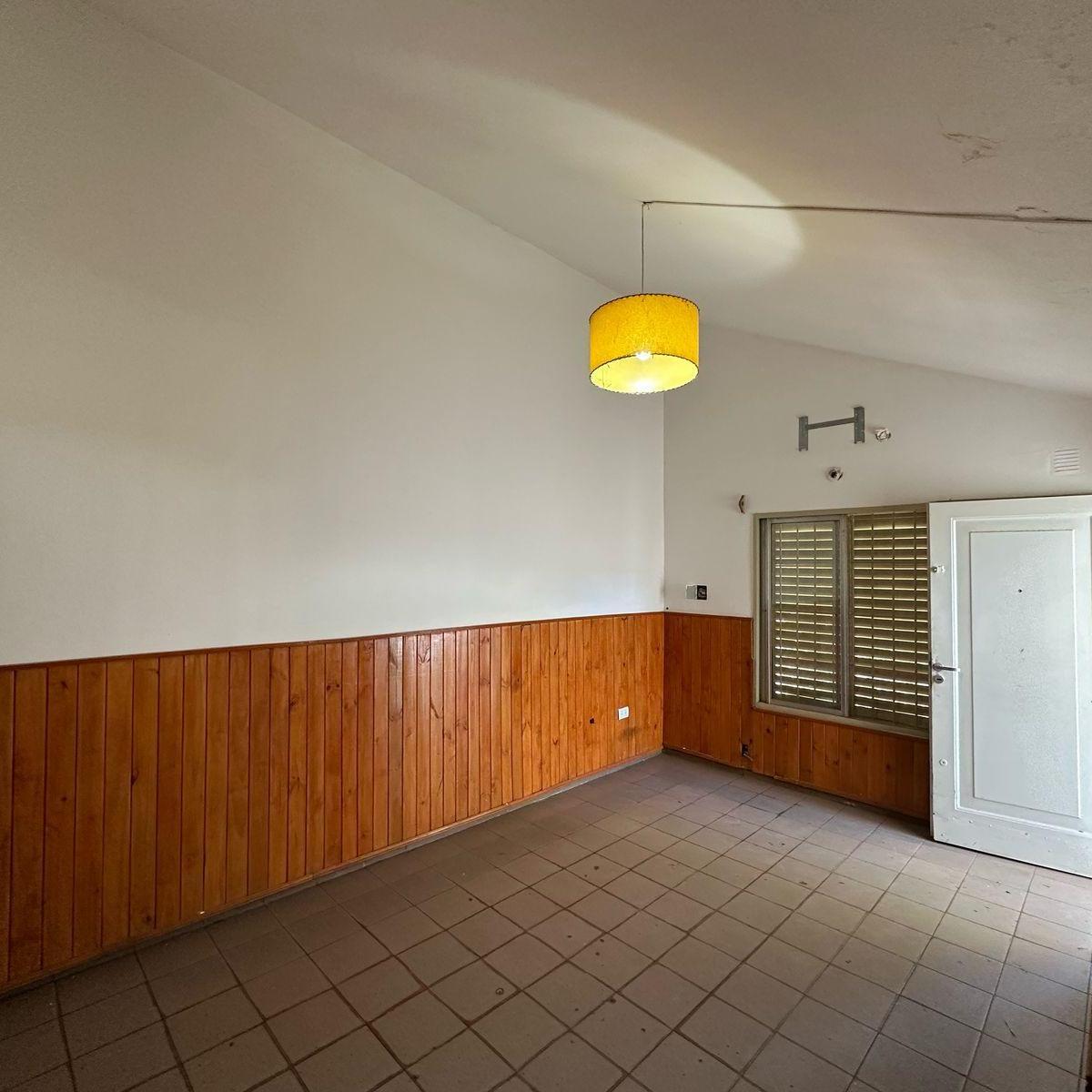 Casa con Dos Departamentos Anexados 2