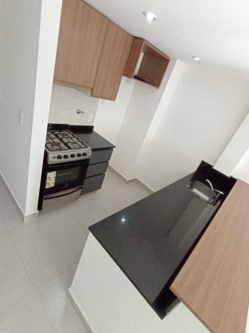 Foto de Departamento de 2 ambientes en alquiler, Caseros, imagen 2
