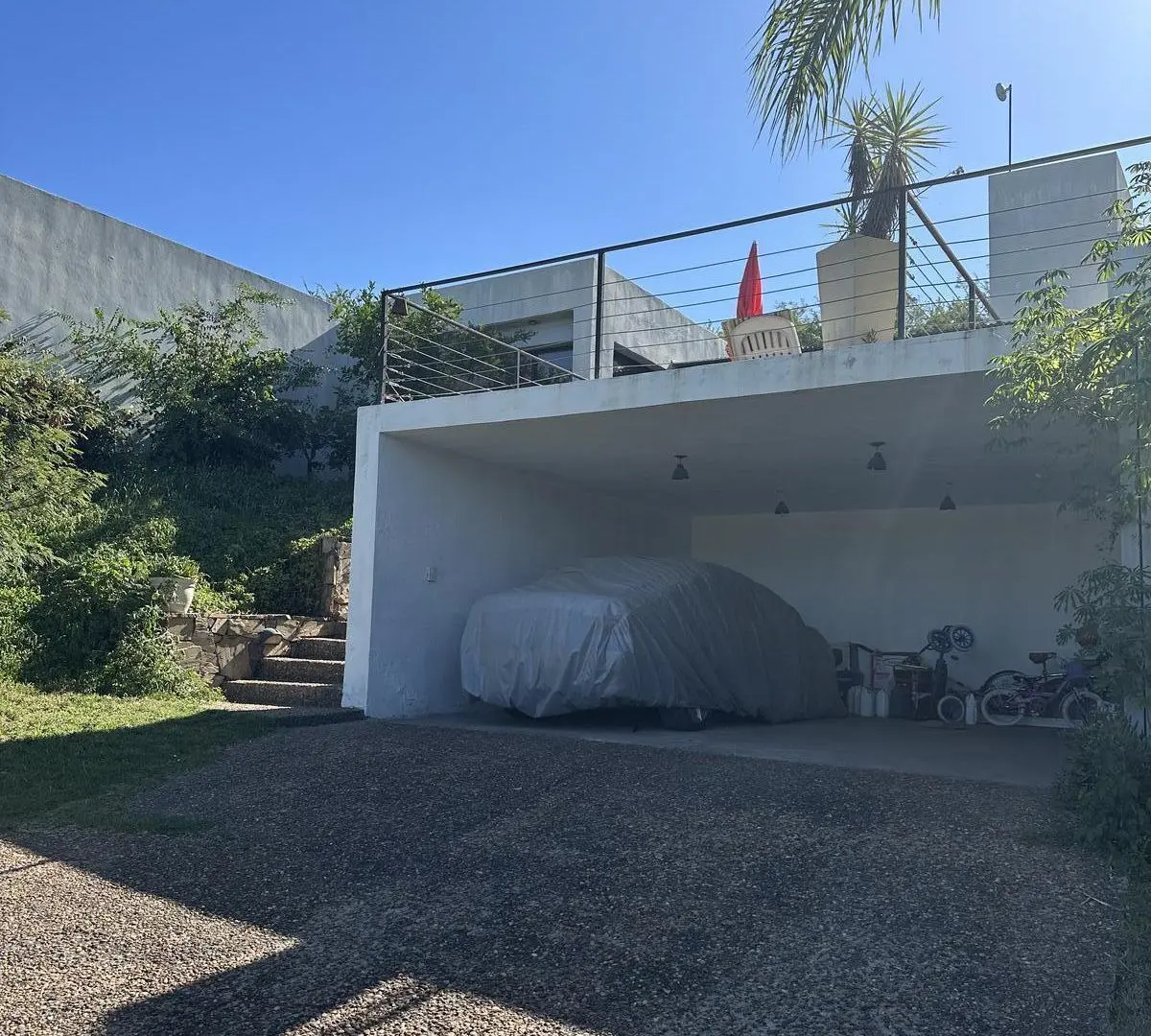 Venta casa 3 dorm Country Cuatro Hojas Mendiolaza 4