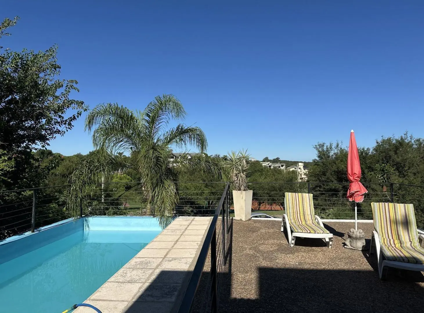 Venta casa 3 dorm Country Cuatro Hojas Mendiolaza 1