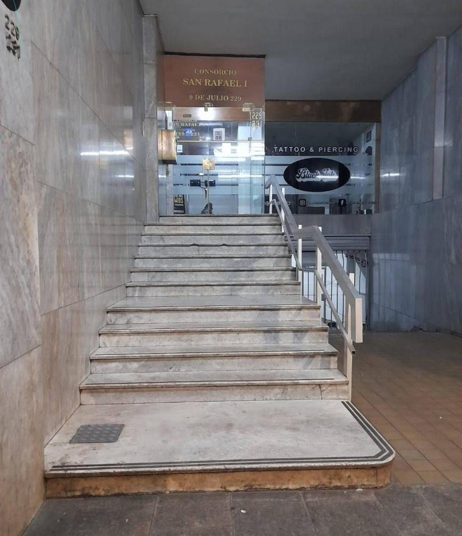 Foto de Oficina en Centro A mtrs Gral Paz y Patio Olmos., imagen 1