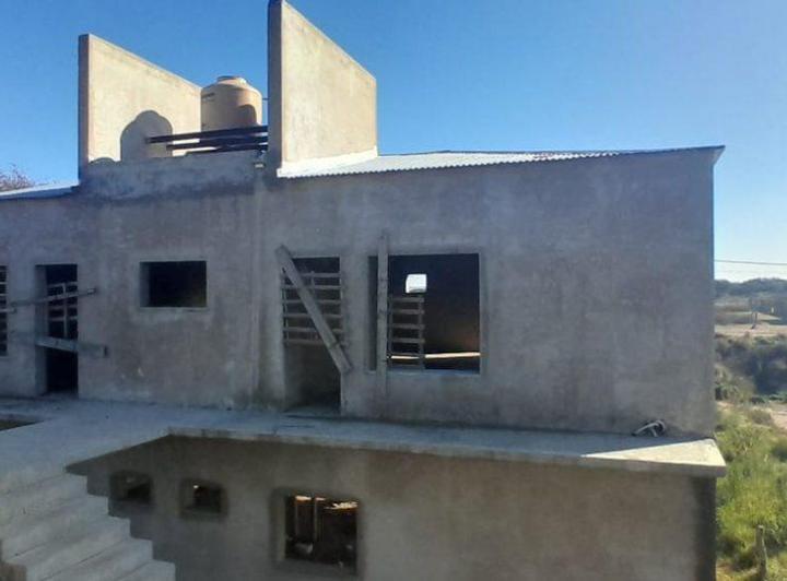 Locales y departamentos en construcción en Toay 5