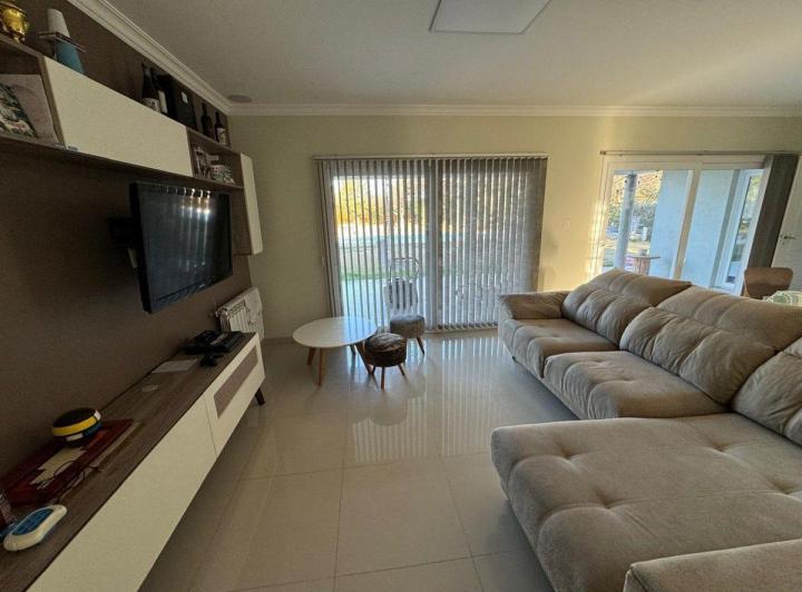 Casa quinta Lechuza 6435, Villa Peumayén 1