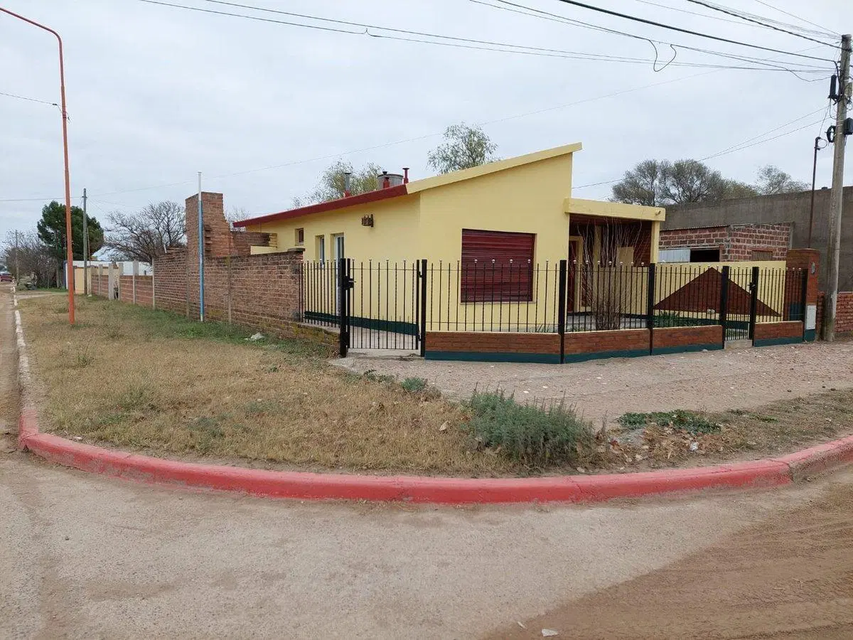 Casa Maipu 706, Eduardo Castex 3