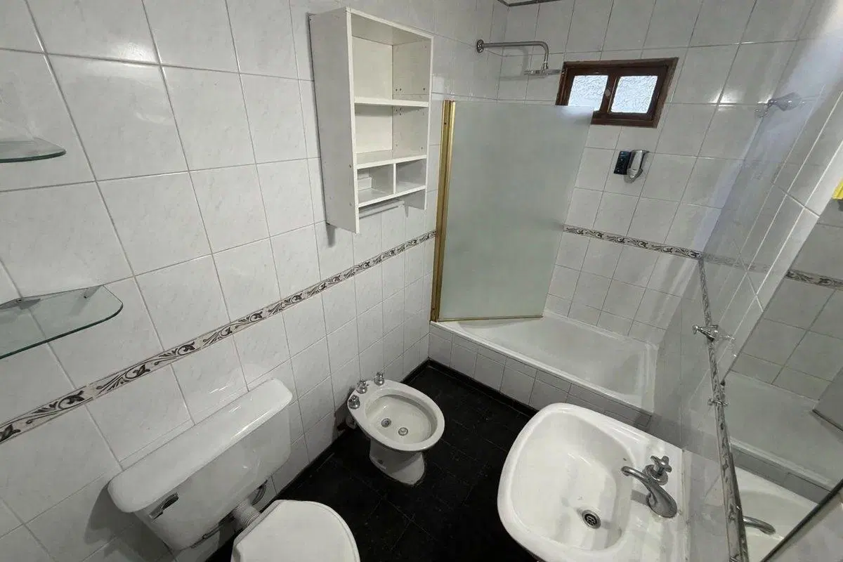 Casa en José Luro 586 3