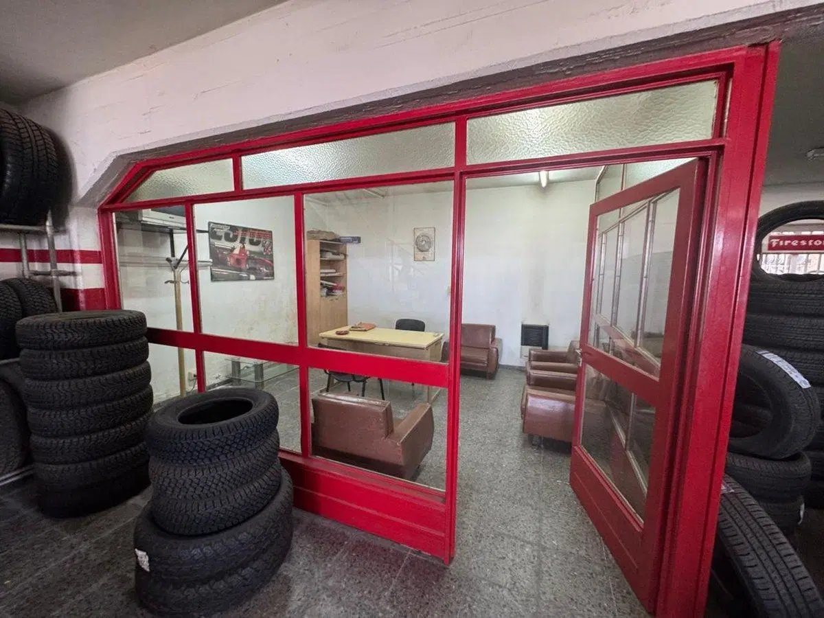 Local comercial en Av. Pedro Luro 2130 5