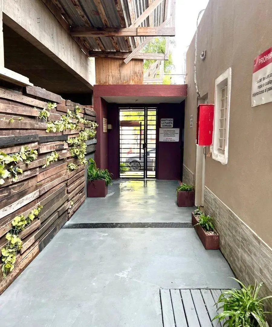 COMPLEJO DE DEPARTAMENTOS EN CALLE GARIBALDI 56 2