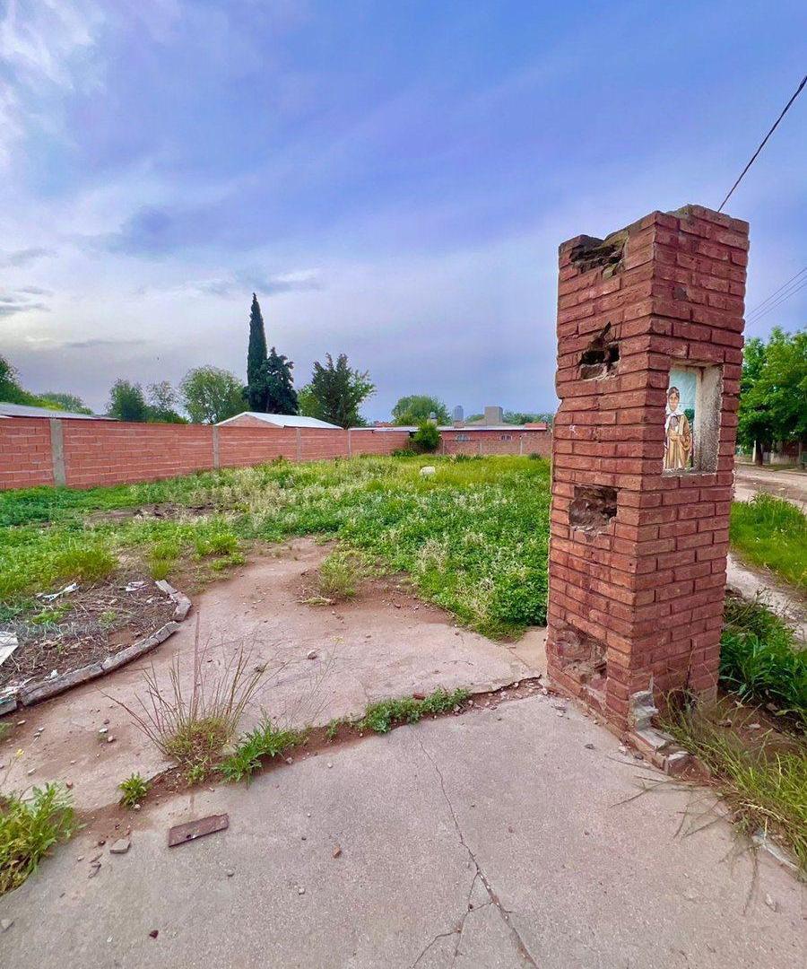 Terreno en Maestros Puntanos esquina Salesianos