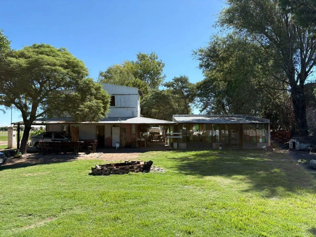 Casa Quinta Calle 221 1010 4