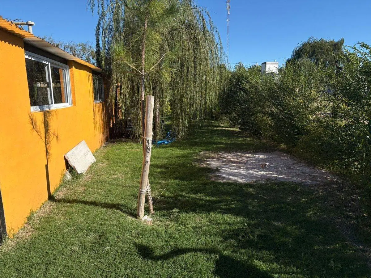Casa quinta en calle 405 esquina 462 2