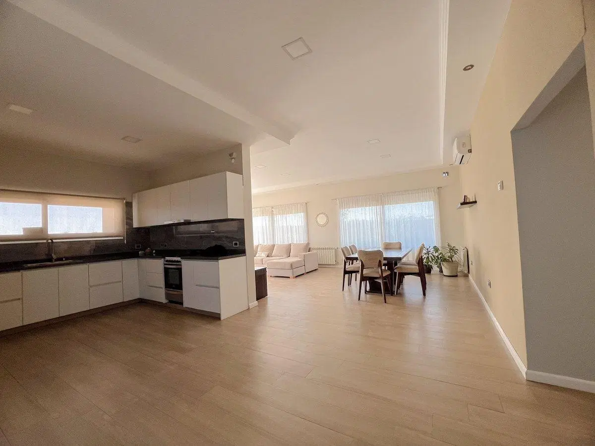 Casa Quinta en Cardo Ruso 415 3
