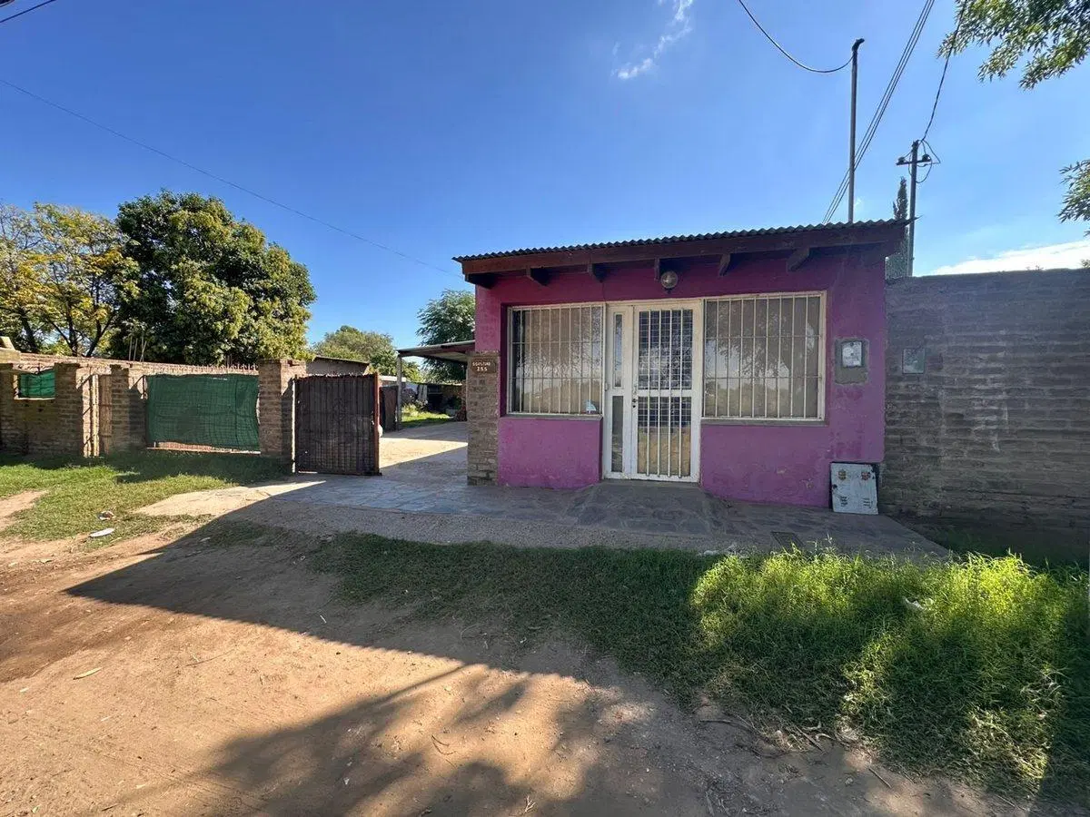 Casa local y departamento San Cayetano 255 2