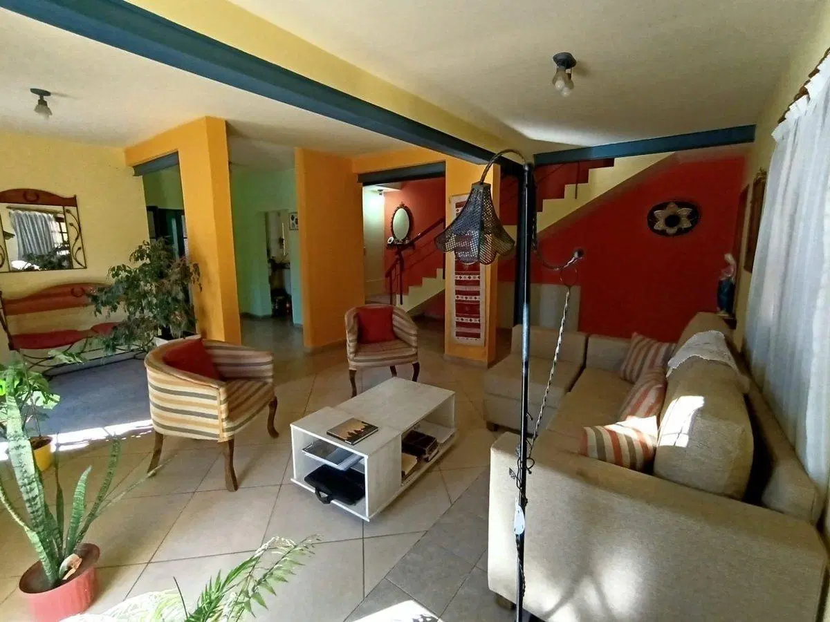 Casa Quinta Av. Perón 5183 5