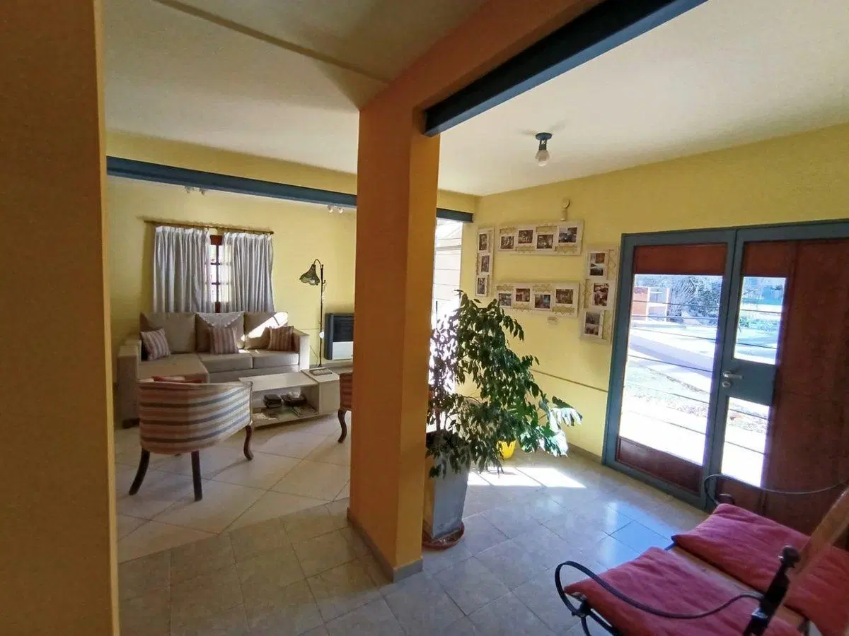 Casa Quinta Av. Perón 5183 1
